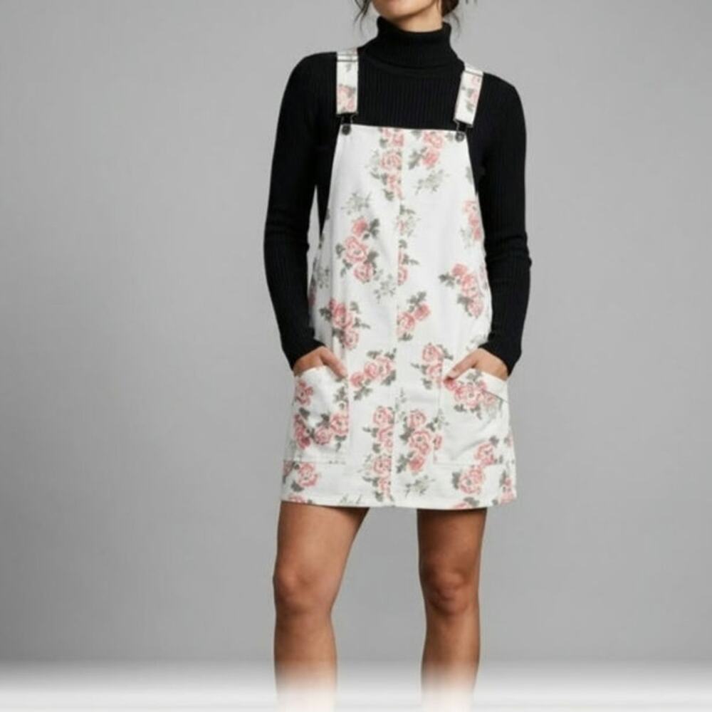 No Boundaries EUC floral bib overall mini dress pockets ivory Juniors 3X 21